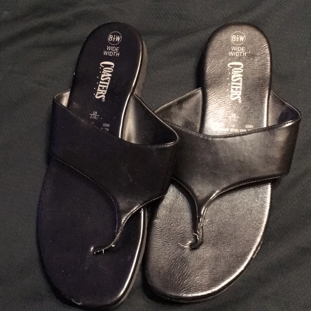 Coasters sandals like new size 8 1/2 **3 for 15**